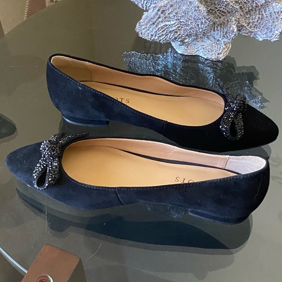 Talbots Black Suede Flats With bow Embellishments - Picture 6 of 14